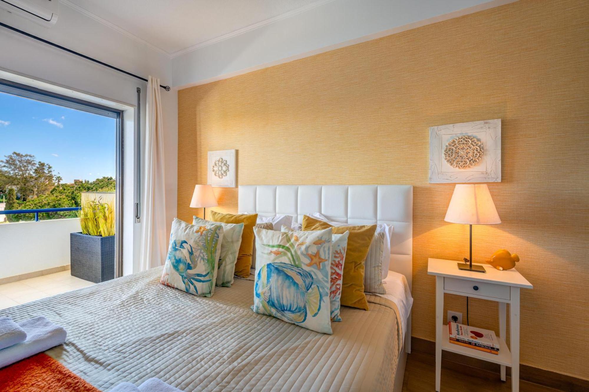 Apartamento Gomes -Free Airco, Wiffi & Swimming Pool- By Bedzy Porches  Exteriér fotografie